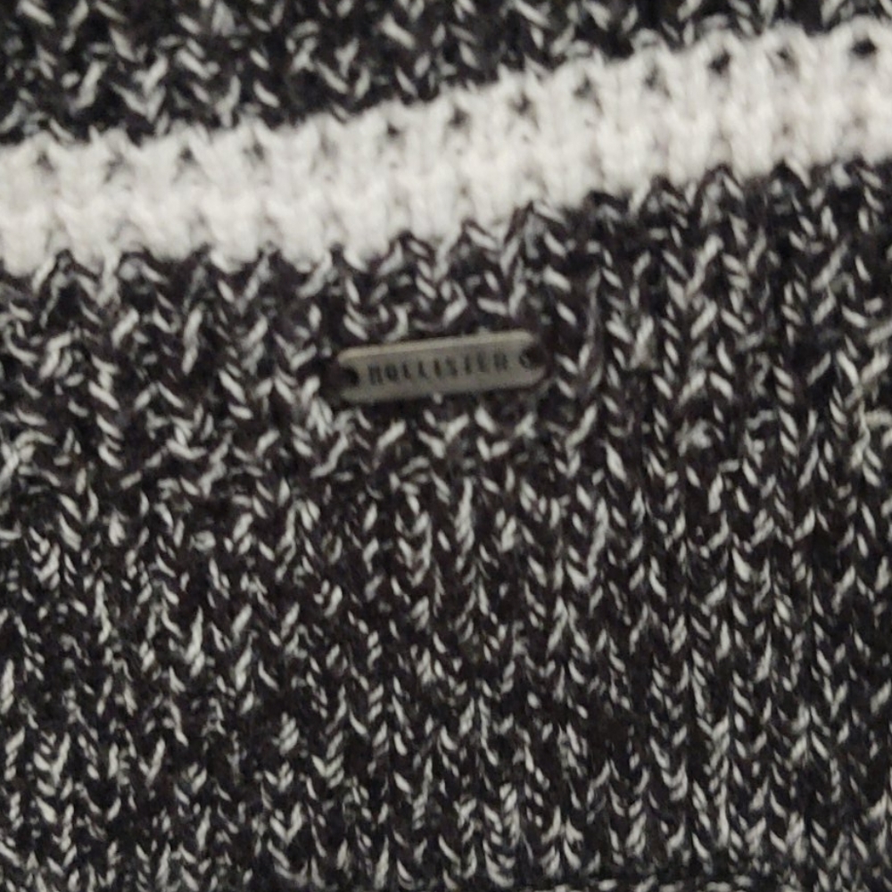 Hollister Black/ White striped knit sweater sz S - Picture 4 of 9